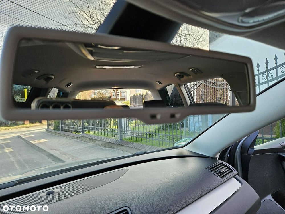 Volkswagen Passat - 20