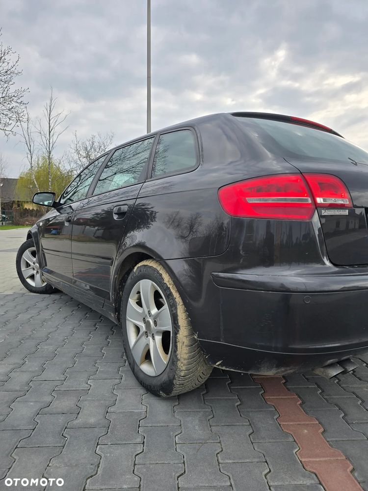 Audi A3 Sportback 2.0 TDI DPF Ambiente - 8