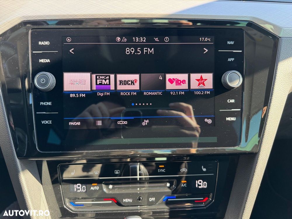 Volkswagen Passat - 10