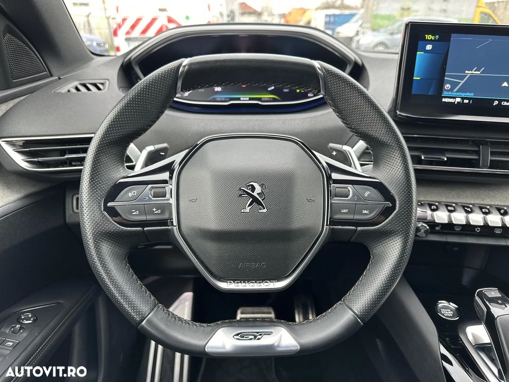 Peugeot 3008 225 e-EAT8 GT - 16