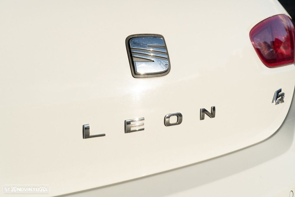 SEAT Leon 2.0 TDI FR DPF - 44