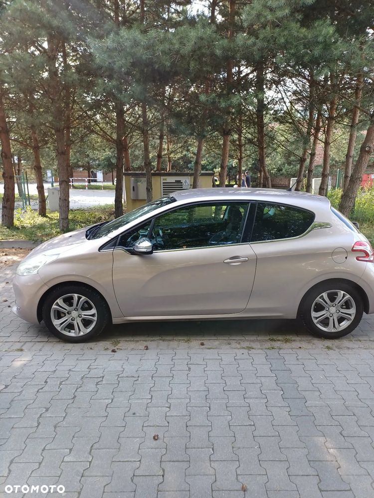 Peugeot 208 1.6 VTi Allure - 18