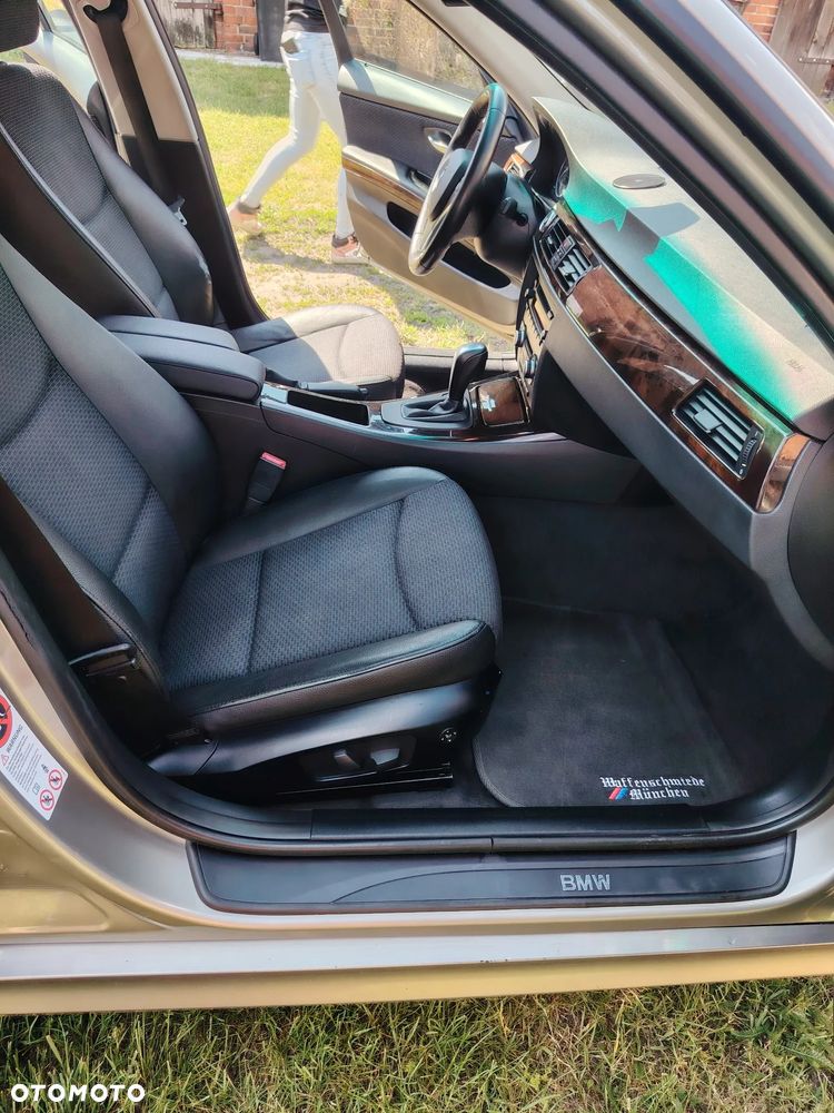 BMW Seria 3 318i - 18