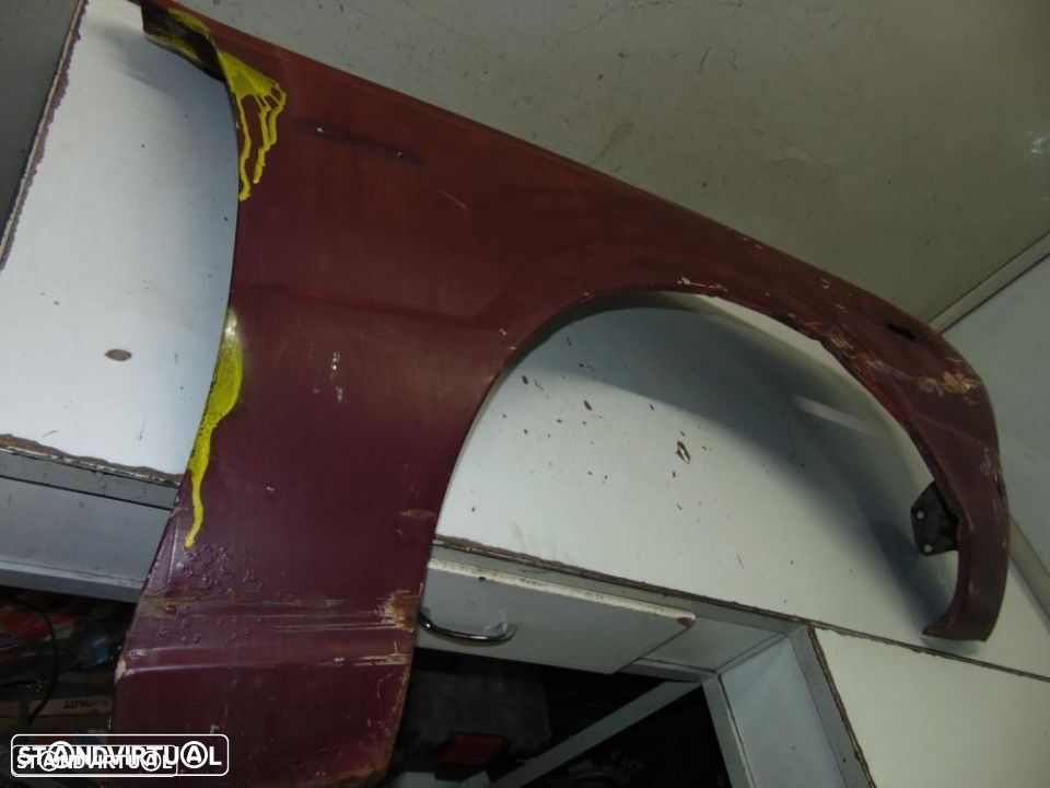 Toyota KE 30 ou 36 guarda-lamas - 3