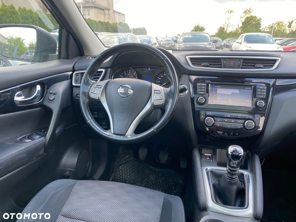 Nissan Qashqai 1.6 DIG-T N-Connecta - 32