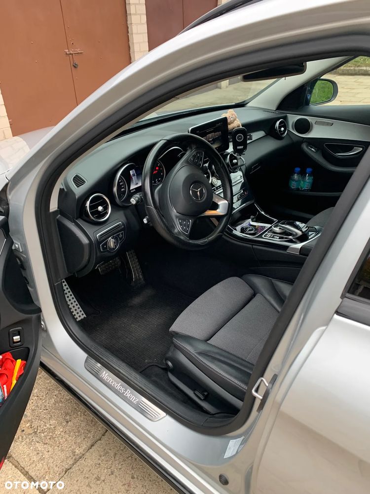 Mercedes-Benz Klasa C 180 9G-TRONIC Edition - 5