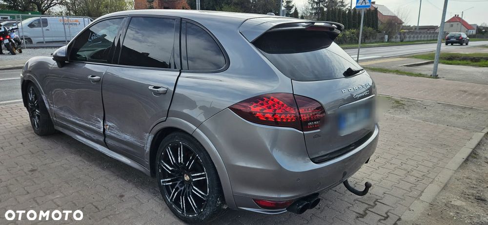 Porsche Cayenne GTS Tiptronic S - 3