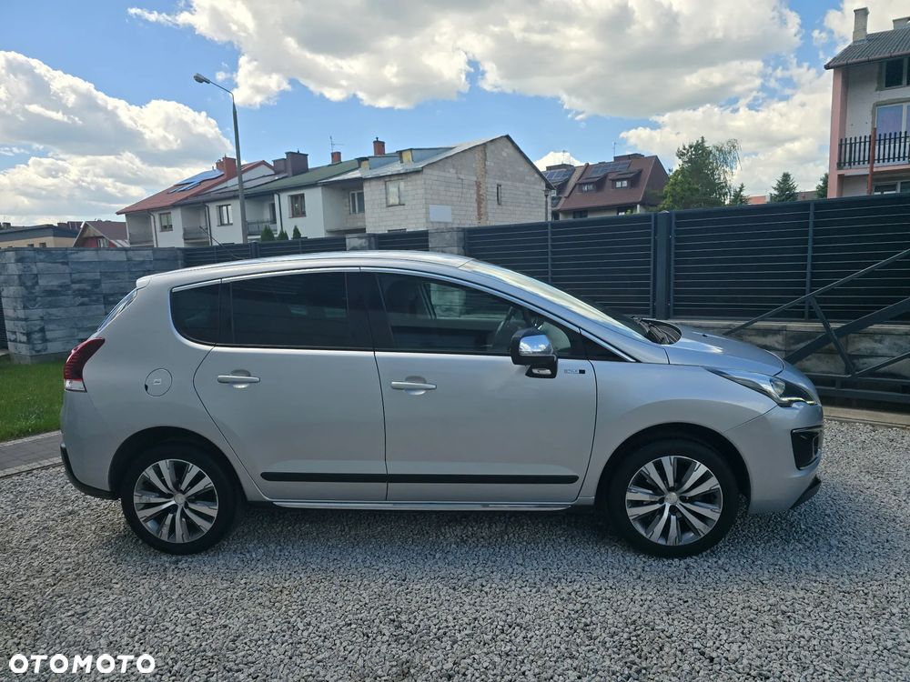 Peugeot 3008 HDi 115 Allure - 5