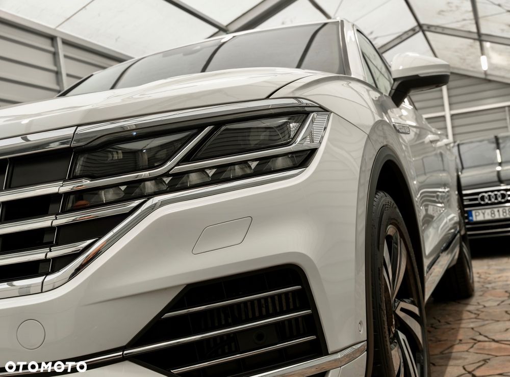 Volkswagen Touareg 3.0 V6 TFSI Plug-In Hybrid 4Mot Elegance - 16
