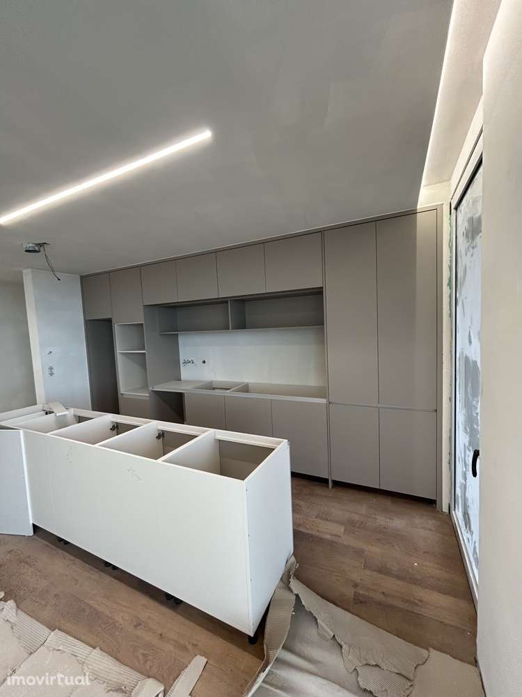 Apartamento T2 LUXO NOVO - Cedência Posição - Grande imagem: 3/10