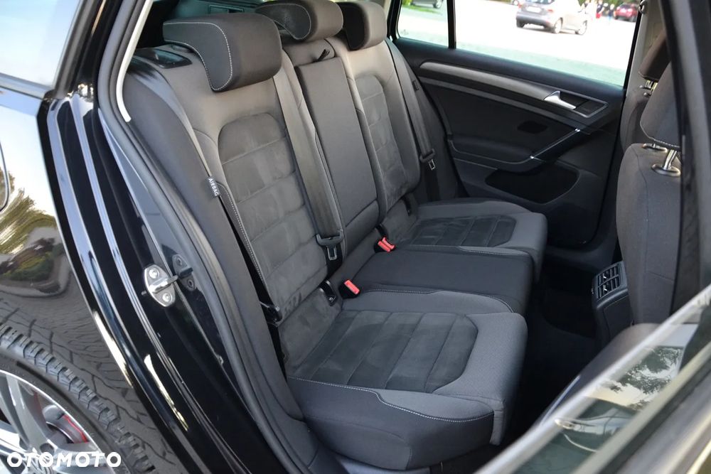 Volkswagen Golf Variant 1.6 TDI BMT Highline DSG - 27