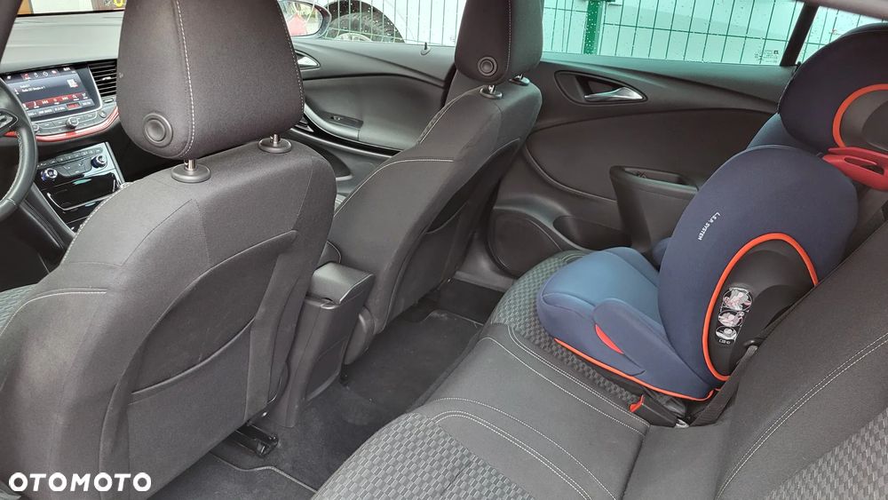 Opel Astra 1.4 T Dynamic - 7