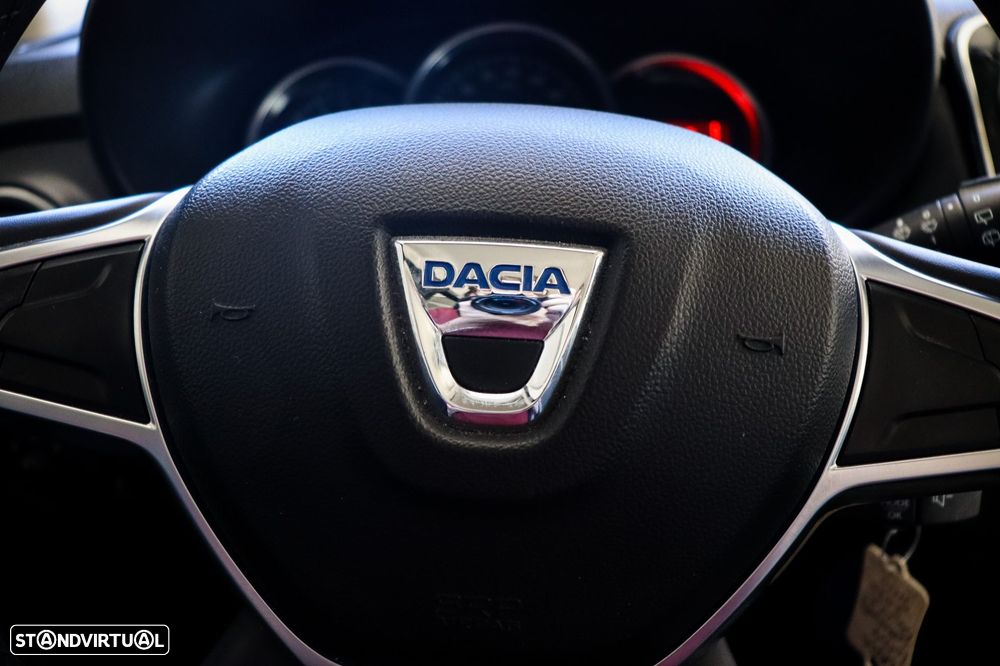 Dacia Lodgy 1.3 TCe Stepway 7L - 8