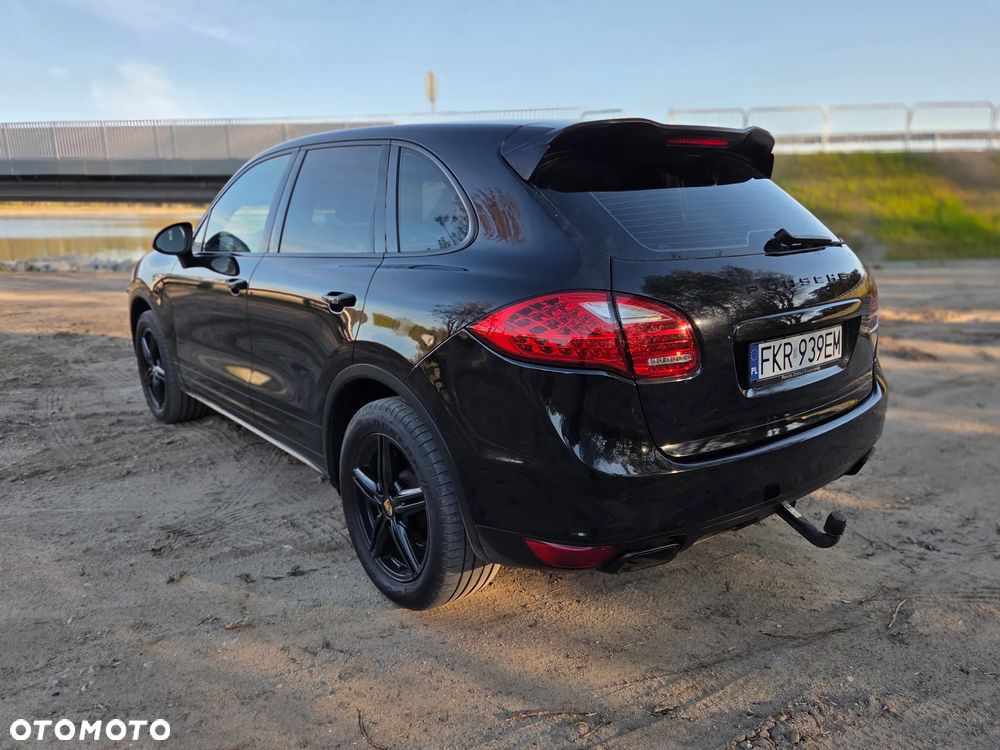 Porsche Cayenne Platinum Edition - 8
