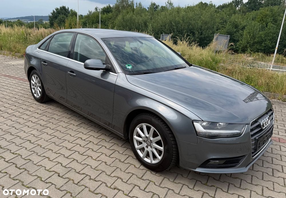 Audi A4 Limousine 2.0 TDI DPF multitronic Attraction - 7