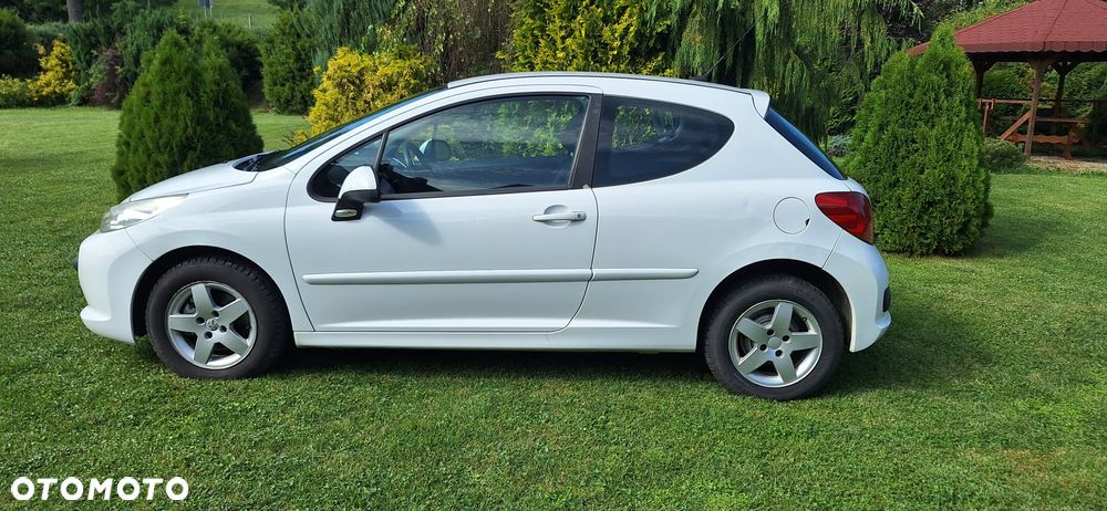 Peugeot 207 1.4 16V Trendy - 5
