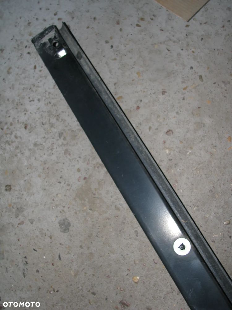 RENAULT TRAFIC II VIVARO A PRIMASTAR SZYNA PROWADNICA DRZWI PRAWA ŚRODKOWA - 4