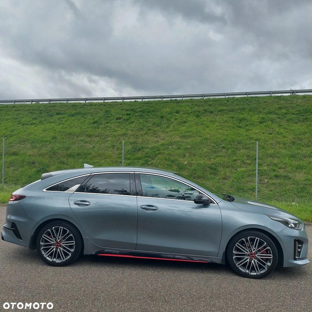 Kia ProCeed 1.6 T-GDI GT DCT - 10