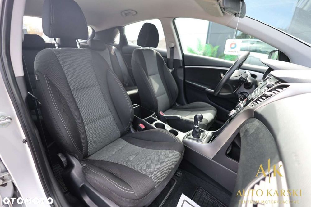 Hyundai i30 - 33