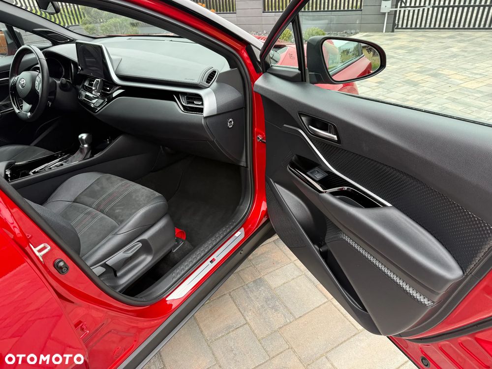 Toyota C-HR 2.0 GR Sport - 32