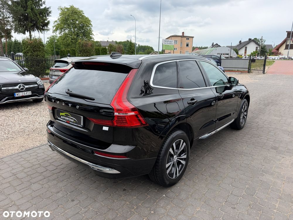 Volvo XC 60 T6 Plug-In Hybrid AWD Core - 32