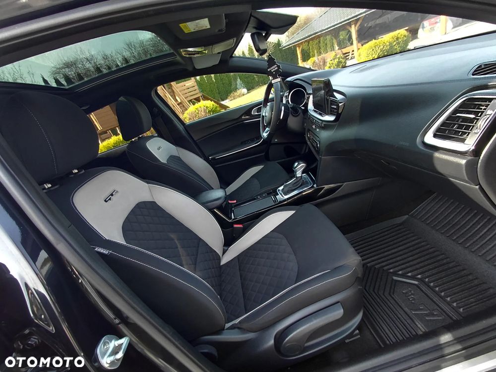 Kia ProCeed 1.6 CRDi GT Line DCT - 25