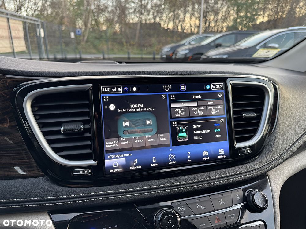 Chrysler Pacifica - 29