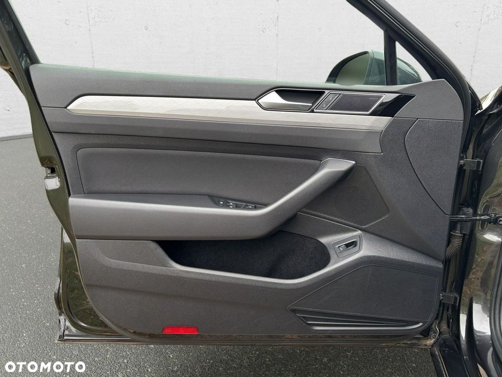 Volkswagen Passat 2022