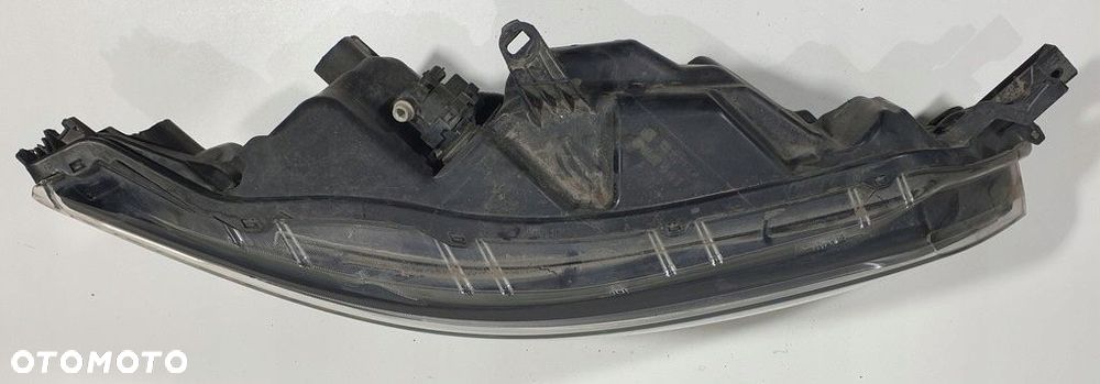 Nissan Qashqai II Reflektor Prawy KOITO 100-19011 - 4