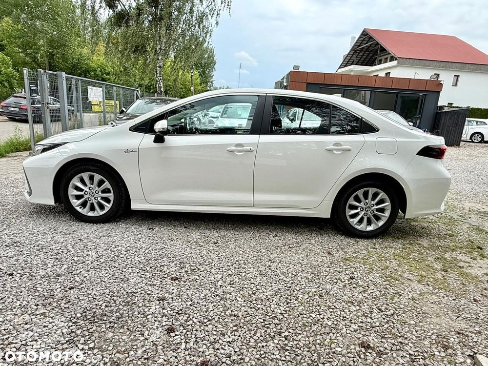 Toyota Corolla 1.8 Hybrid Comfort - 18