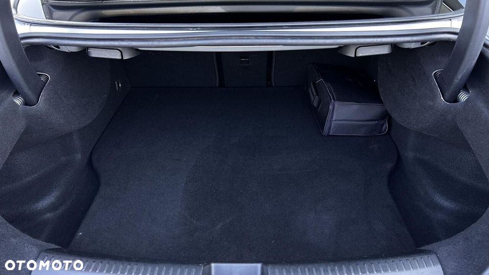 Mercedes-Benz CLA 250 e PHEV AMG Line 8G-DCT - 29