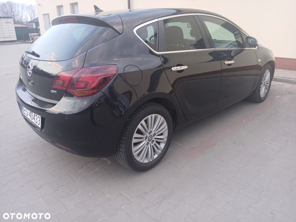 Opel Astra 1.7 CDTI DPF Cosmo - 14