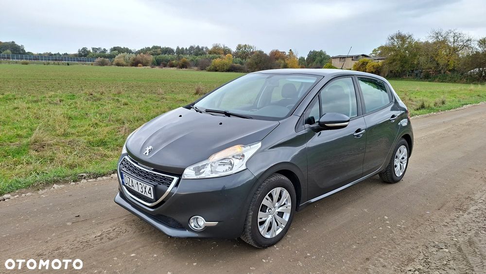 Peugeot 208 - 6
