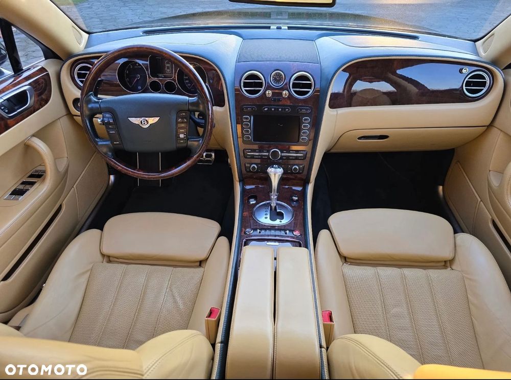 Bentley Flying Spur - 14