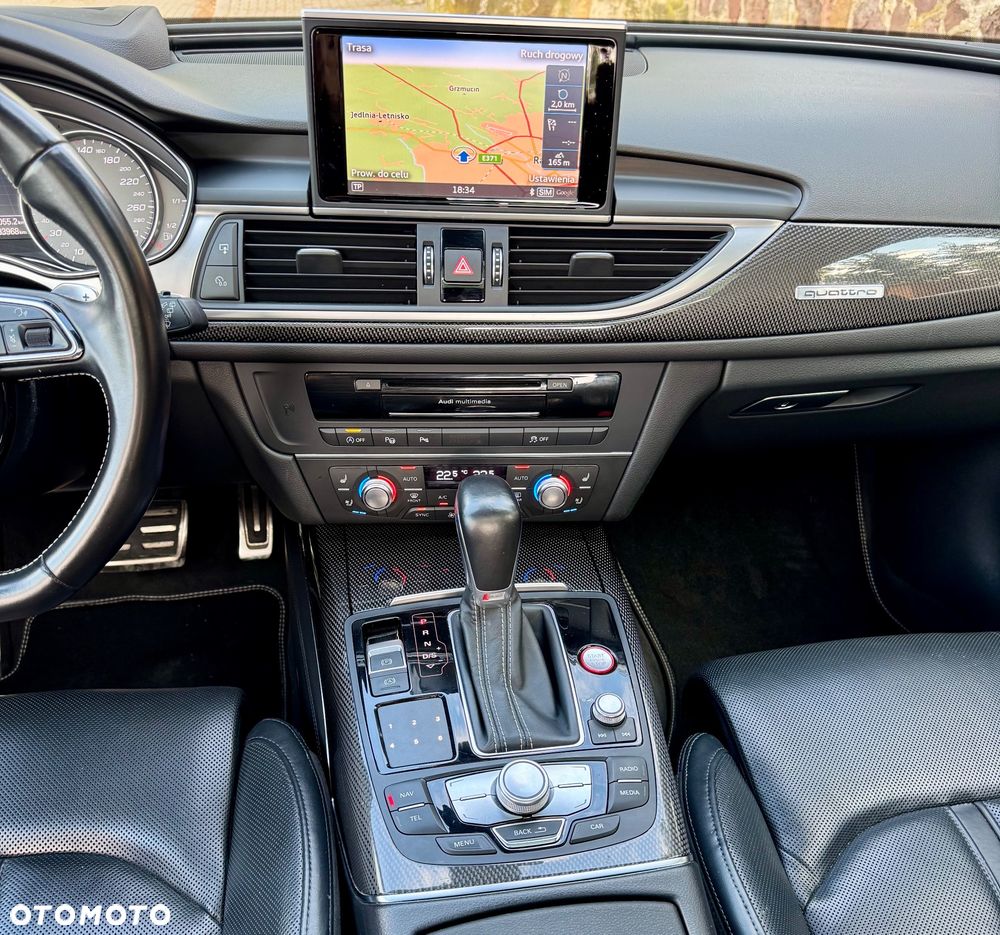 Audi S6 Avant - 16