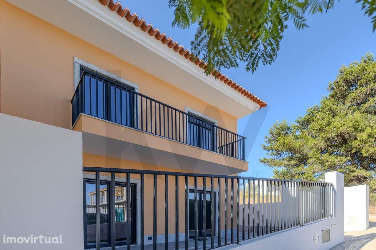 Moradia T3+2 em zona verde perto da Praias do Estoril - Grande imagem: 3/60