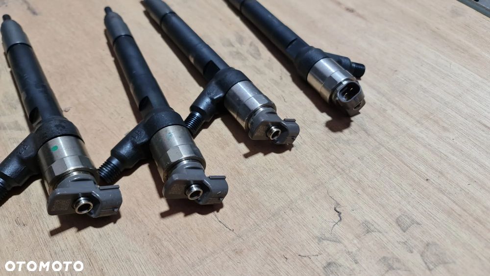 Mazda 6 2.0 disel wtryskiwacze komplet 4 szt. - 2