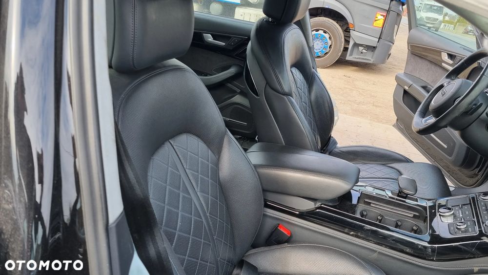 Audi A8 3.0 TDI DPF clean quattro tiptronic - 25