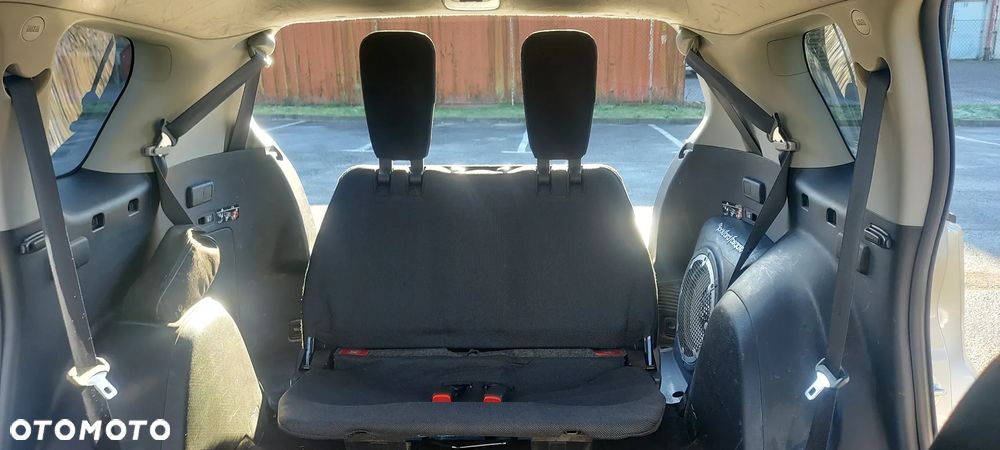 Mitsubishi Outlander 2.0 DID Intense + - 17