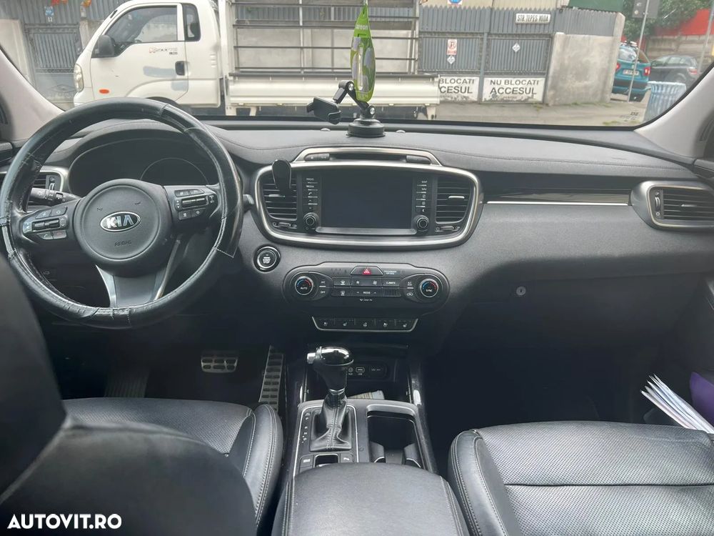 Kia Sorento - 11