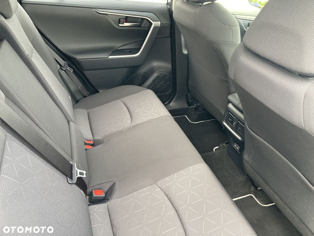 Toyota RAV4 - 10