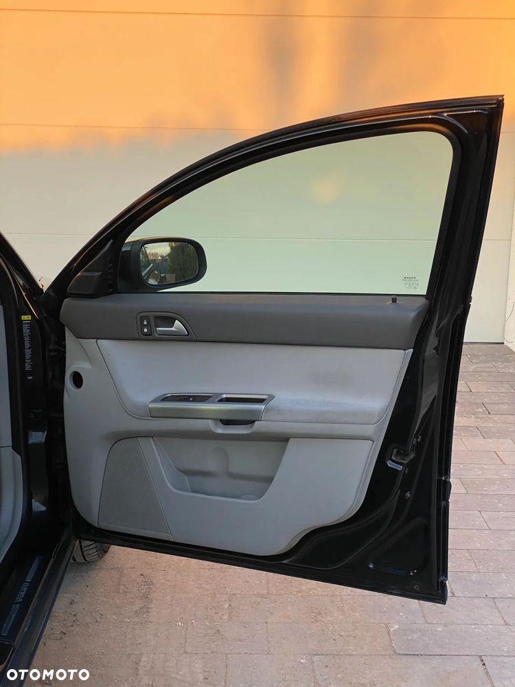 Volvo V50 2.0D Kinetic - 24