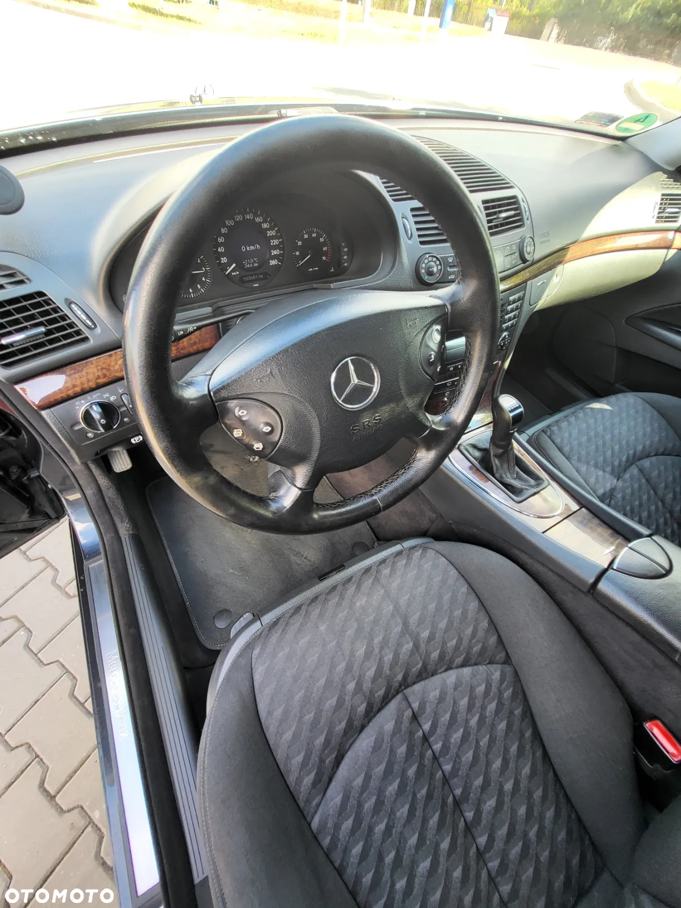 Mercedes-Benz Klasa E 200 Kompressor T Classic - 2