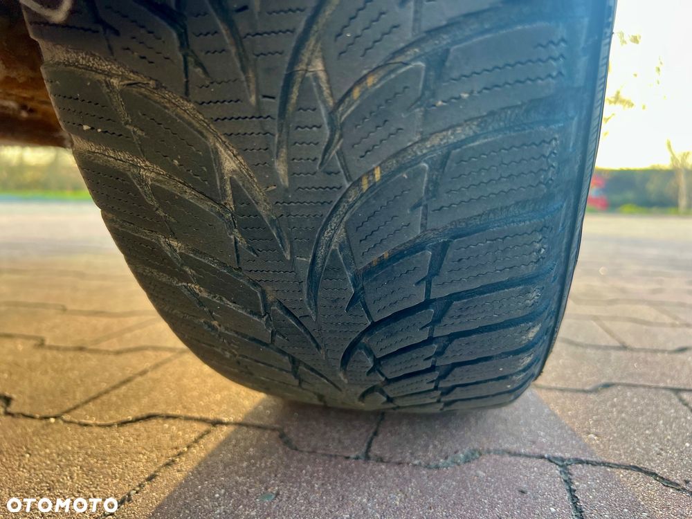 Volkswagen Passat - 25