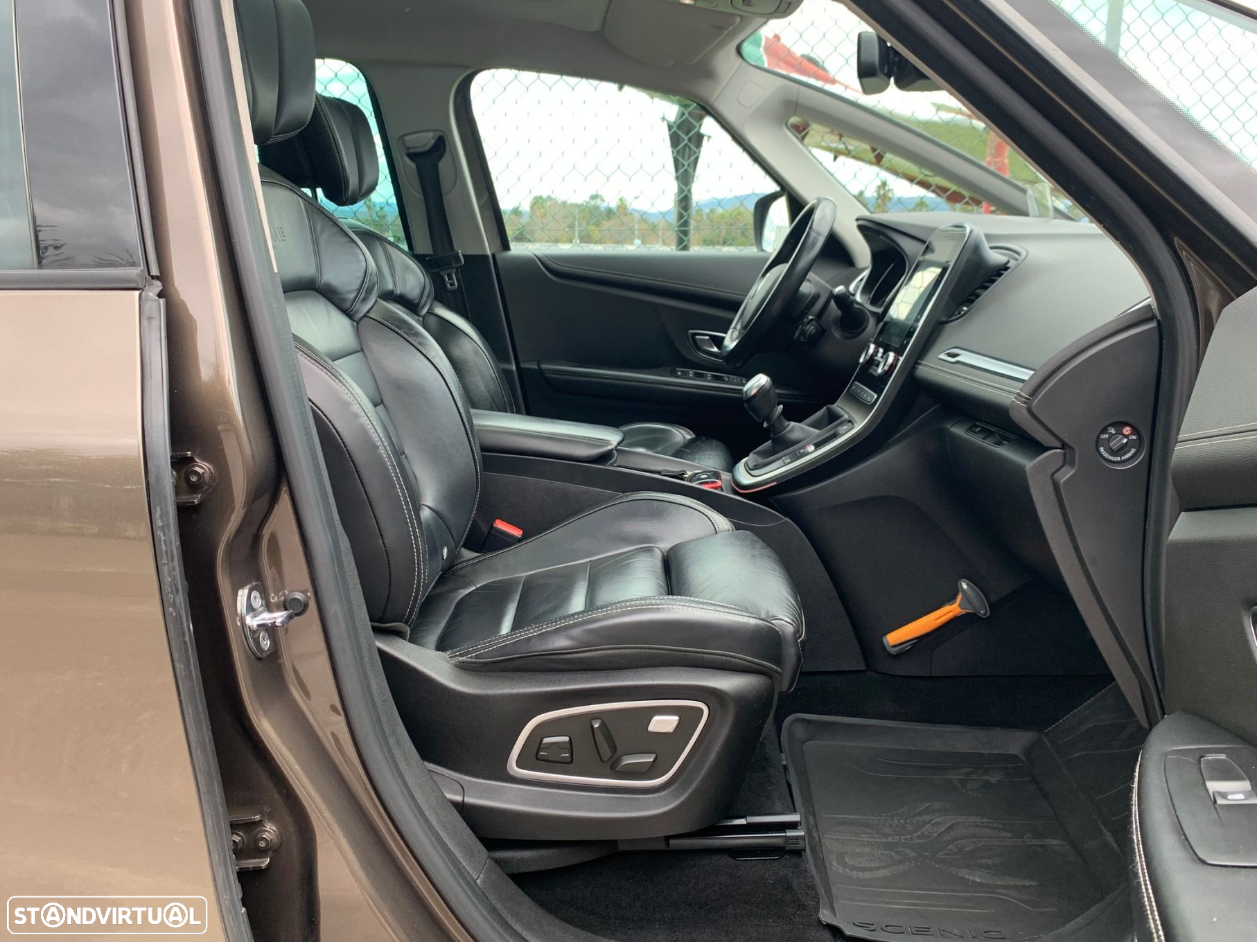 Renault Grand Scénic 1.5 dCi Intens Hybrid Assist SS - 8