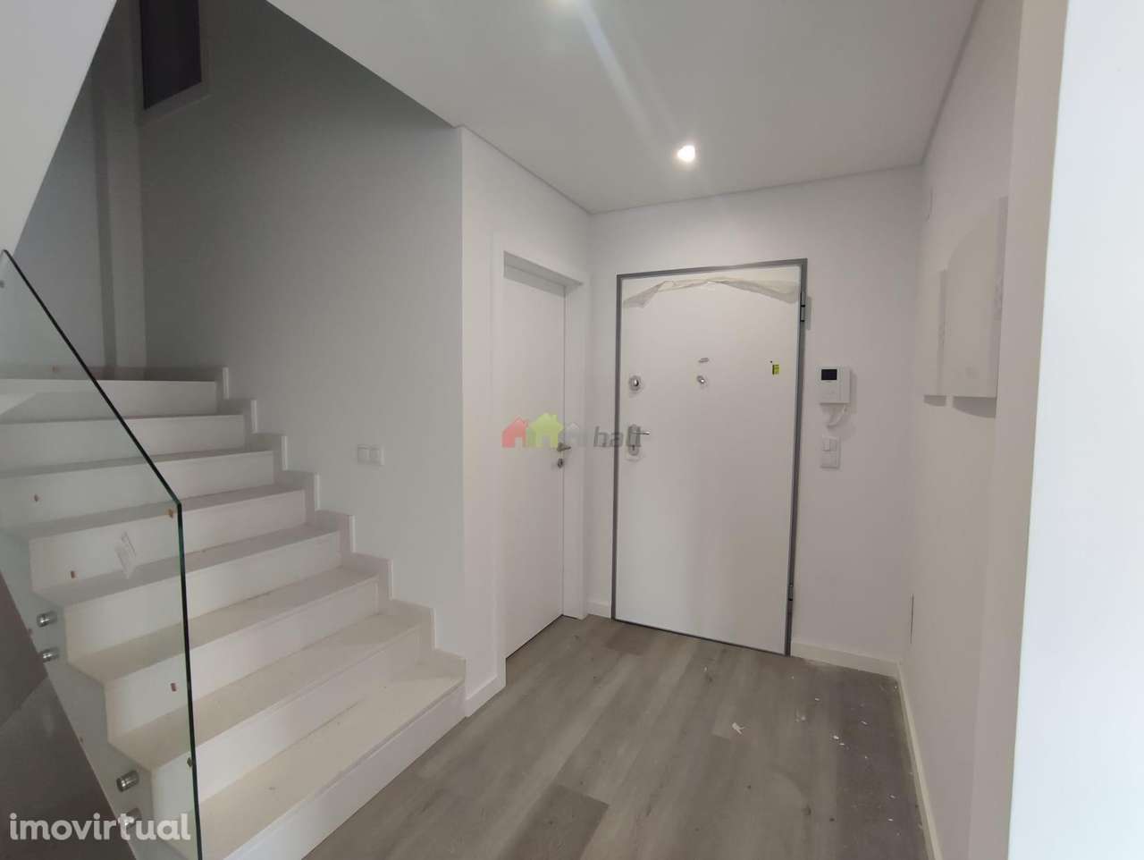 A estrear em Vale de Milhaços, Moradia T5 – Corroios - Grande imagem: 2/48