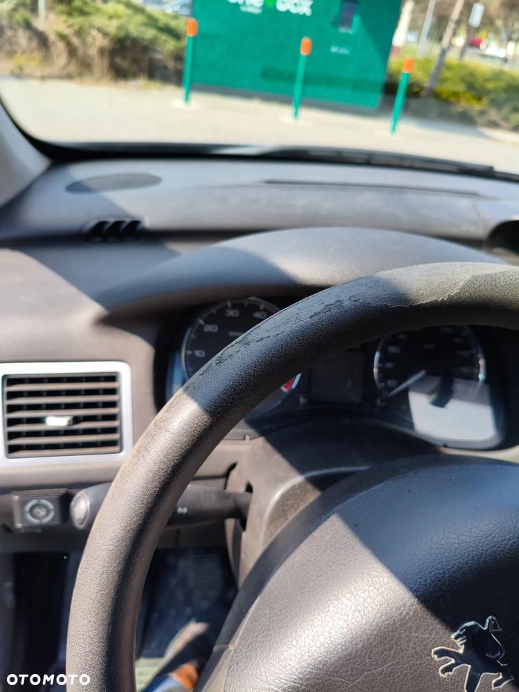 Peugeot 307 1.6 - 22