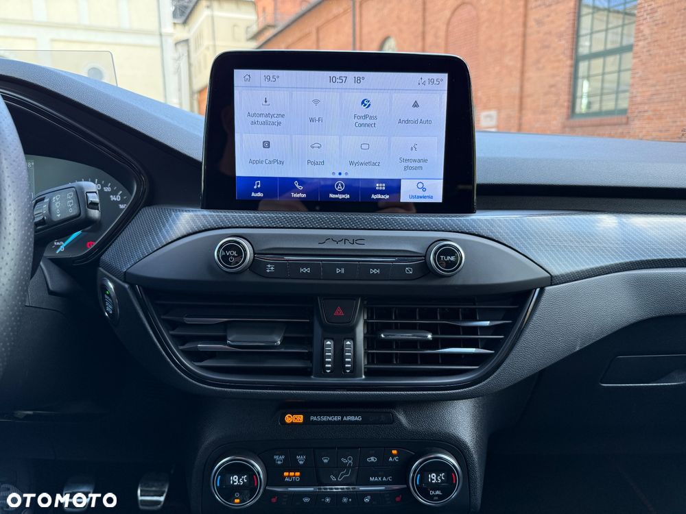Ford Focus 1.5 EcoBoost STart-Stopp-System ST-LINE - 19