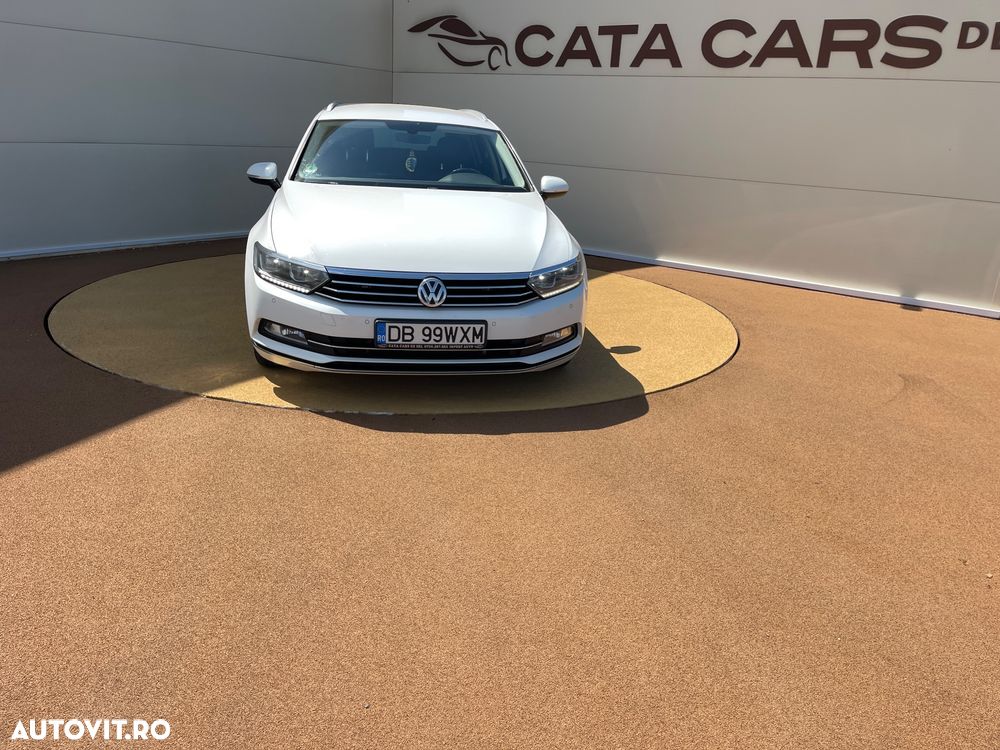 Volkswagen Passat 2.0 TDI DSG Highline - 1