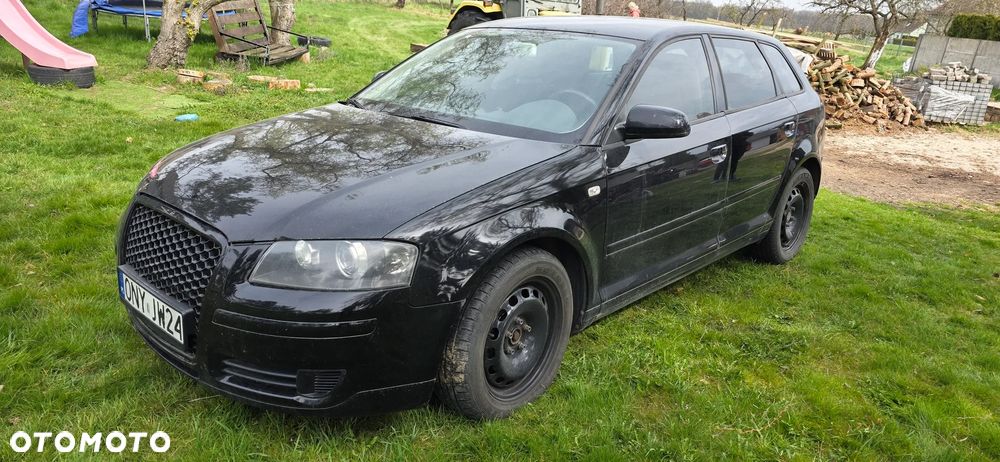 Audi A3 Sportback - 1